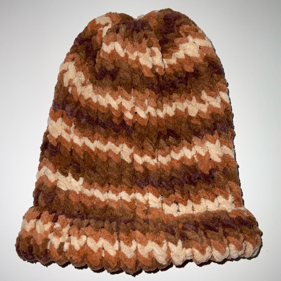 Handcrafted men’s hat, beanie toboggan made by me in shades of brown. - Picture 1 of 4